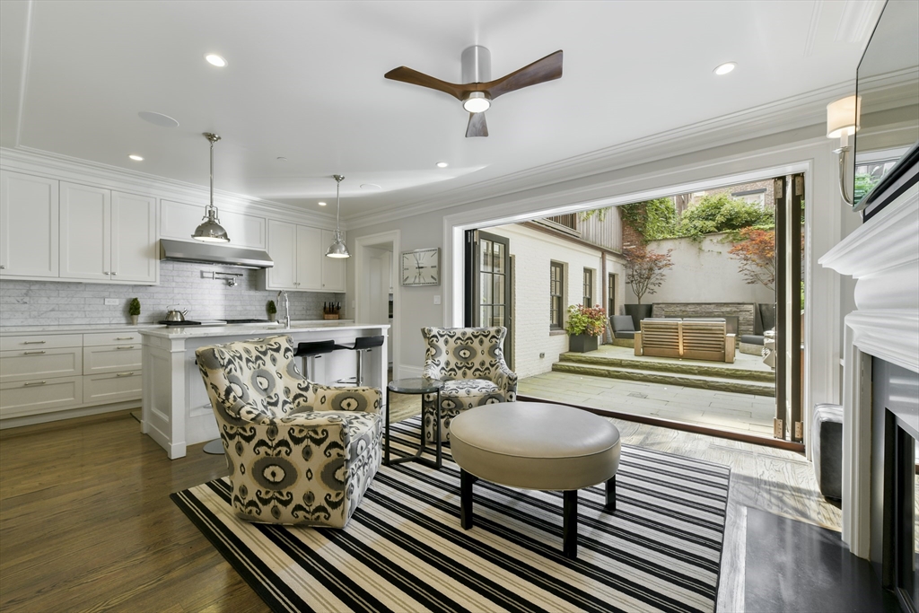 75 Hancock Street Boston, MA 02114 - Photo 11 of 27