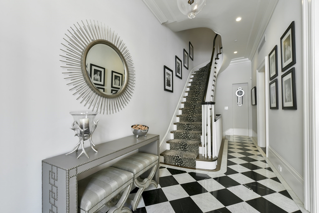 75 Hancock Street Boston, MA 02114 - Photo 4 of 27