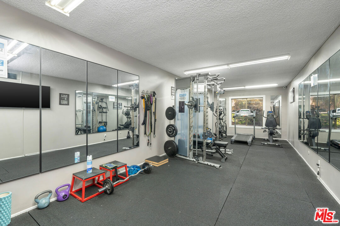 1401 Valley View Road, Unit 230 Glendale, CA 91202 - Photo 34 of 34 Gallery Image 34
