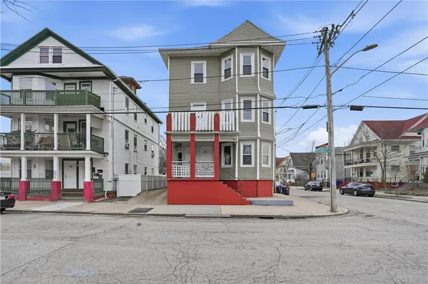 $819,900 | 38 Mitchell Street, Providence, RI 02907