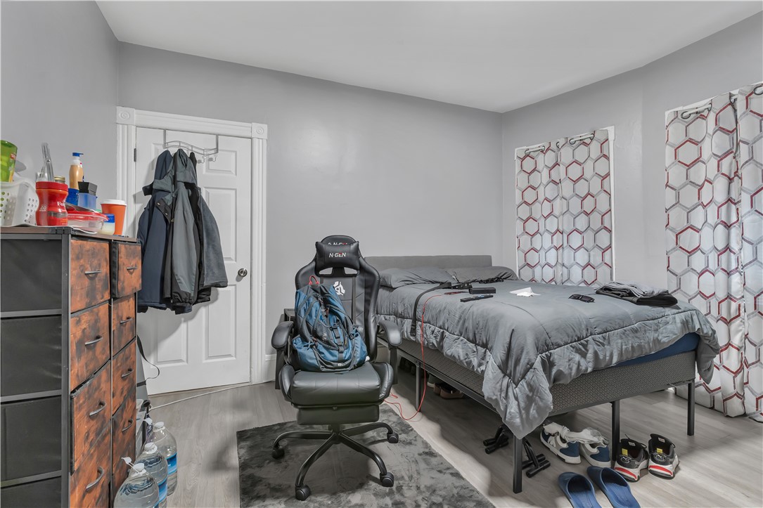 38 Mitchell Street Providence, RI 02907 - Photo 12 of 35