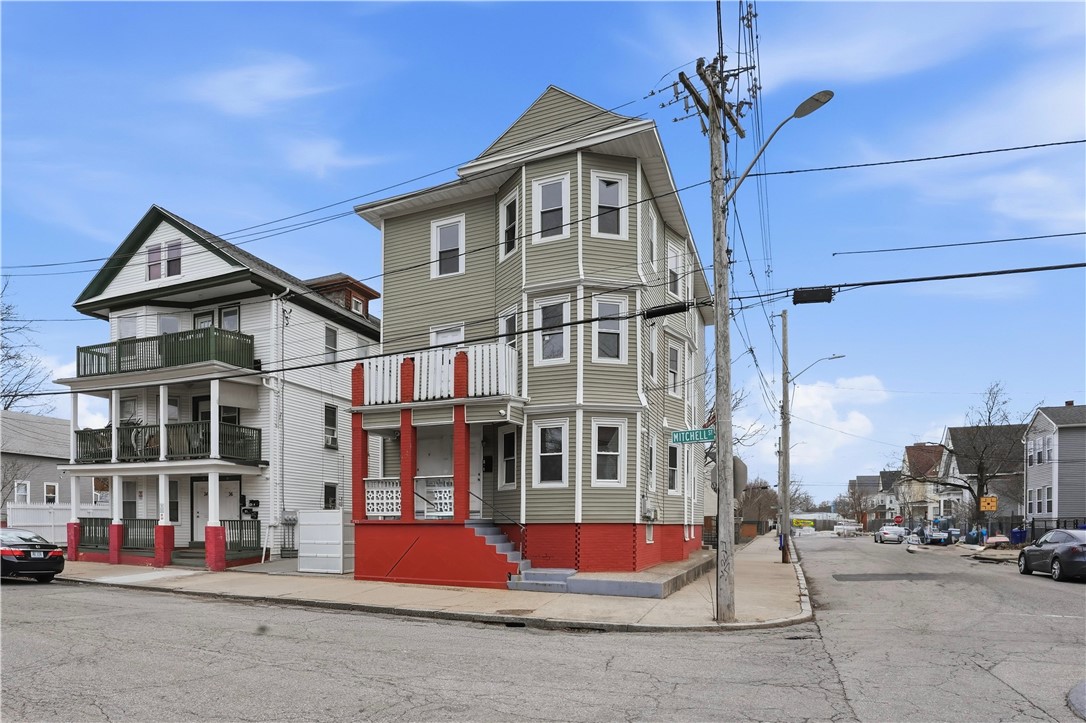 38 Mitchell Street Providence, RI 02907 - Photo 2 of 35