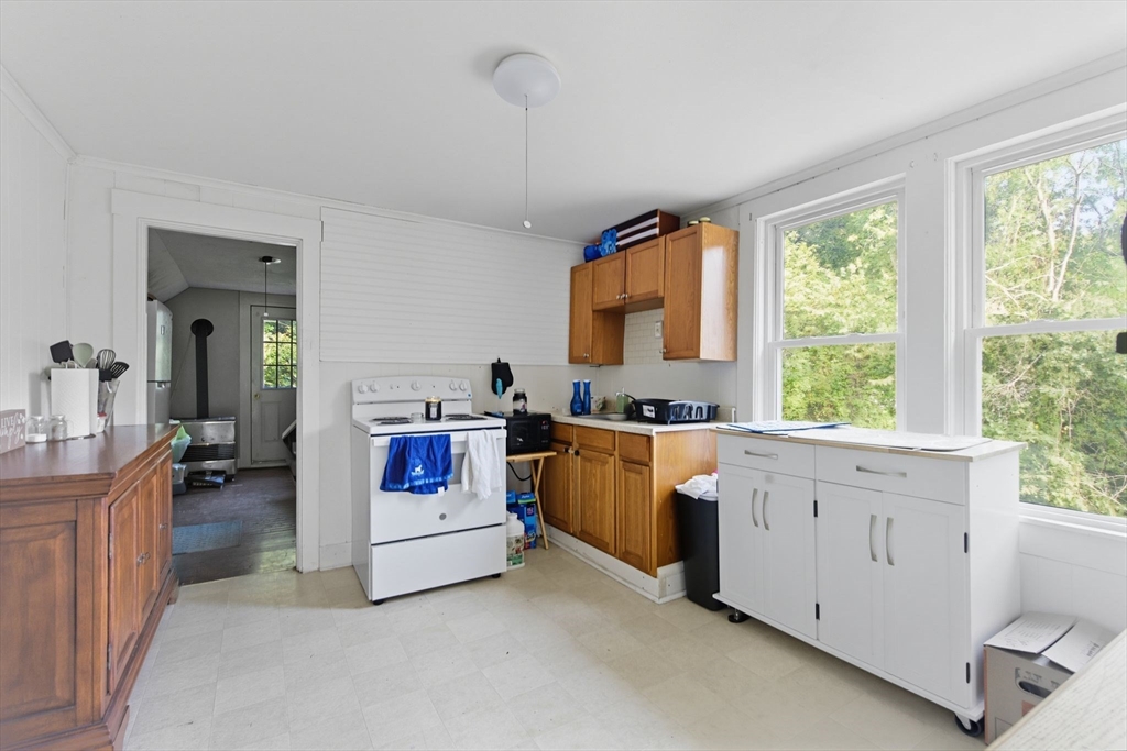 220 Orange Street Athol, MA 01331 - Photo 20 of 27