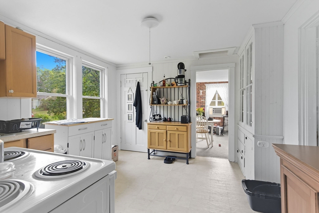 220 Orange Street Athol, MA 01331 - Photo 21 of 27