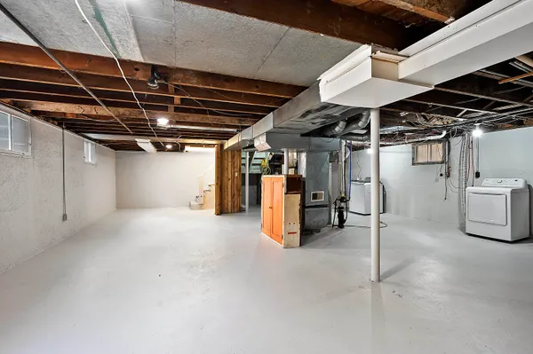 $259,900 | 993 Christiana Street, Green Bay, WI 54303