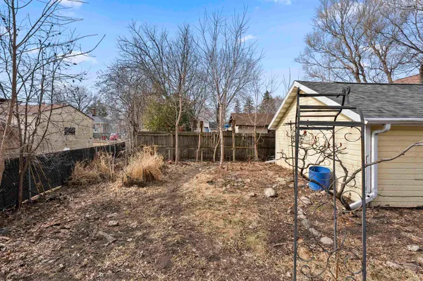 $259,900 | 993 Christiana Street, Green Bay, WI 54303