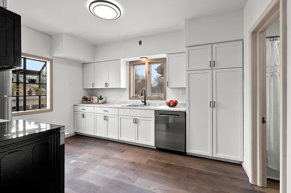 $259,900 | 993 Christiana Street, Green Bay, WI 54303