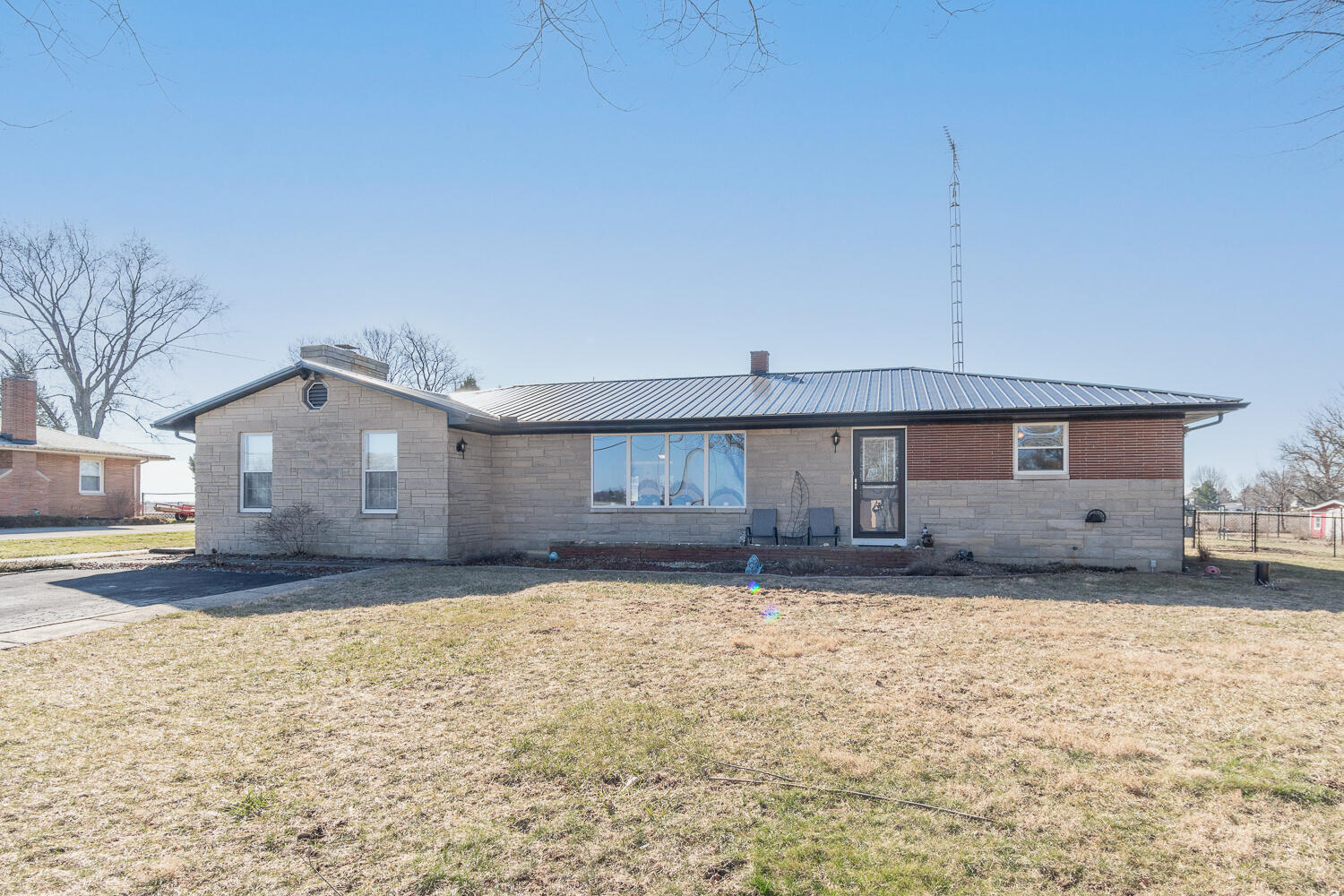 160 East Snodgrass Road Piqua, OH 45356 - Photo 3 of 43 Gallery Image 3