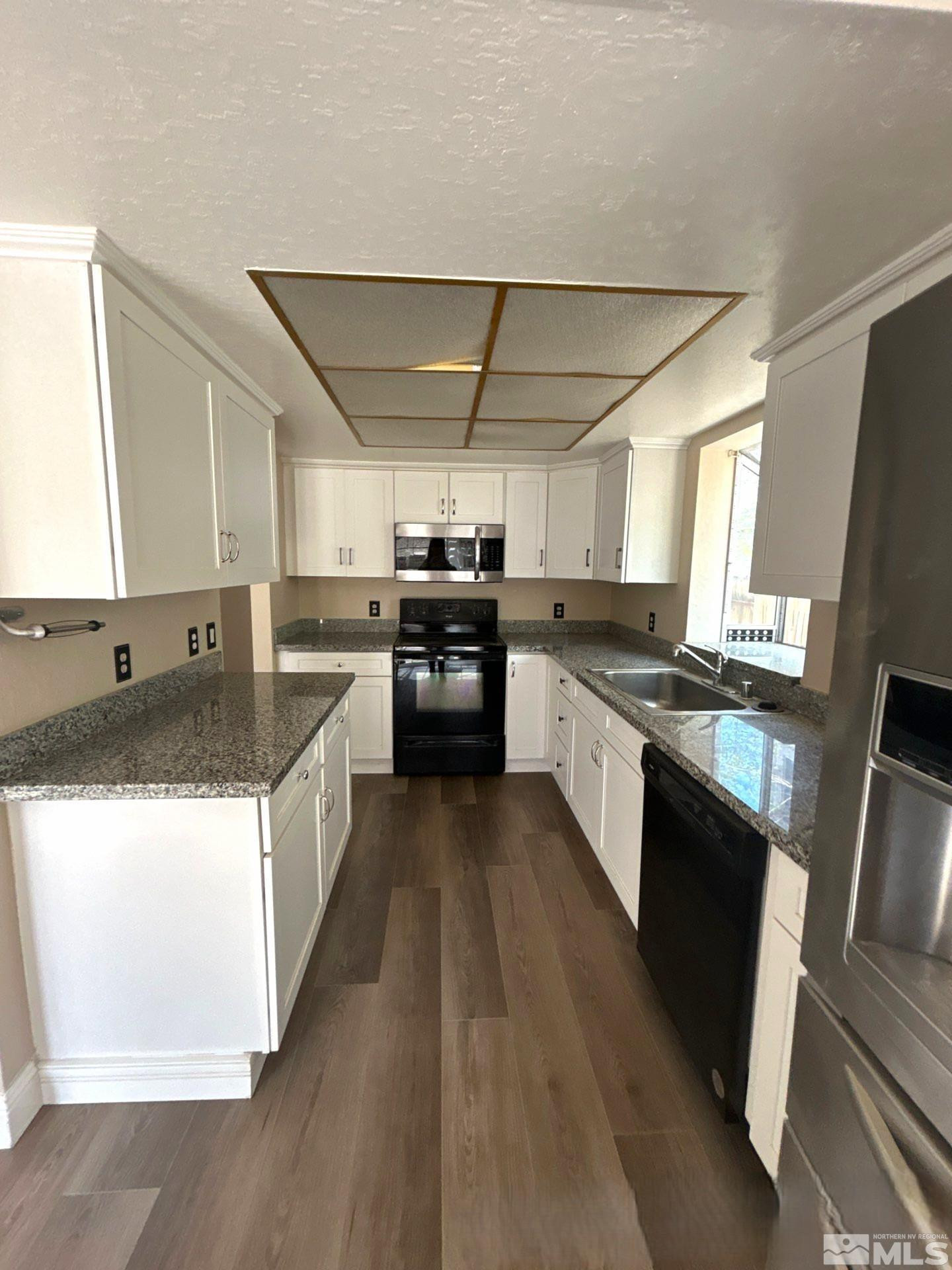 6126 White Water Way Reno, NV 89523 - Photo 8 of 19 Photo 8