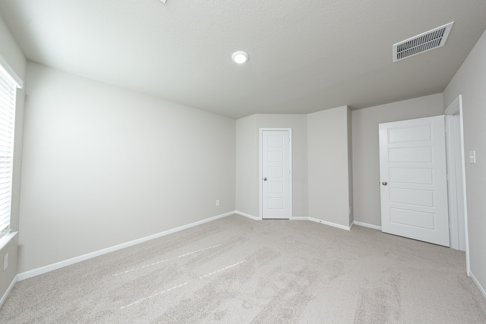 3878 Avalon Lane Conroe, TX 77301 - Photo 20 of 28 a view of an empty room and window