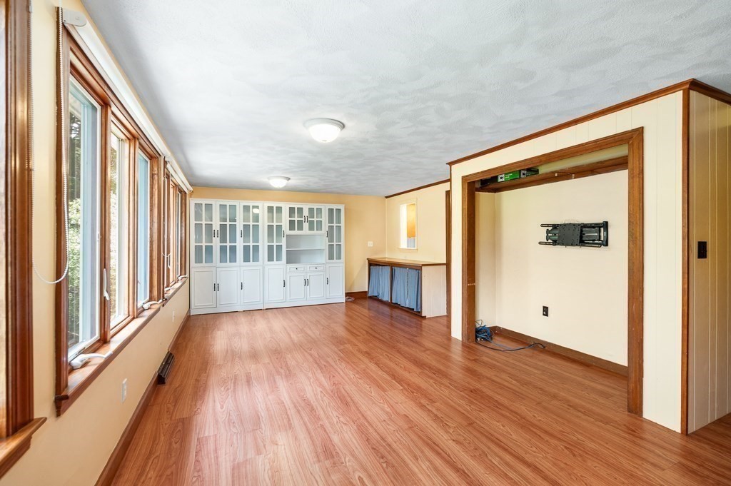 101 Topsfield Road Wenham, MA 01984 - Photo 16 of 40 Gallery Image 16