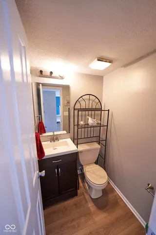 $290,000 | 4609 Oakforge Drive, Indianapolis, IN 46254