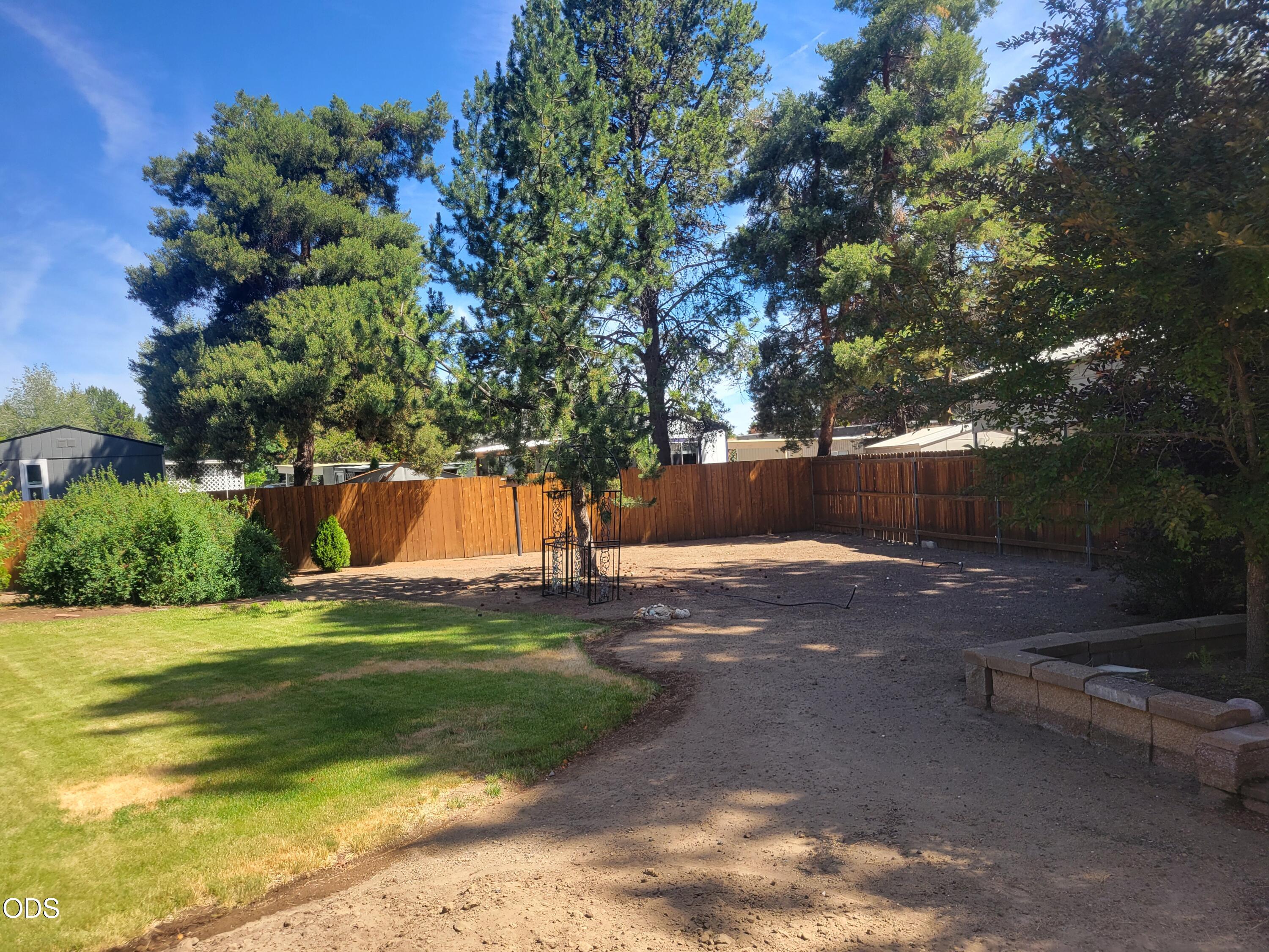 21140 Wilderness Way Bend, OR 97702 - Photo 77 of 101