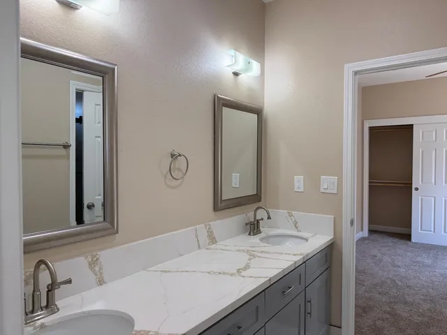 $625,000 | 8230 Lake Shore Drive, Chowchilla, CA 93610