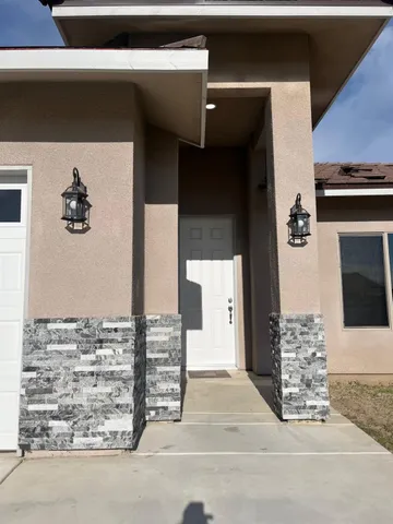 $625,000 | 8230 Lake Shore Drive, Chowchilla, CA 93610