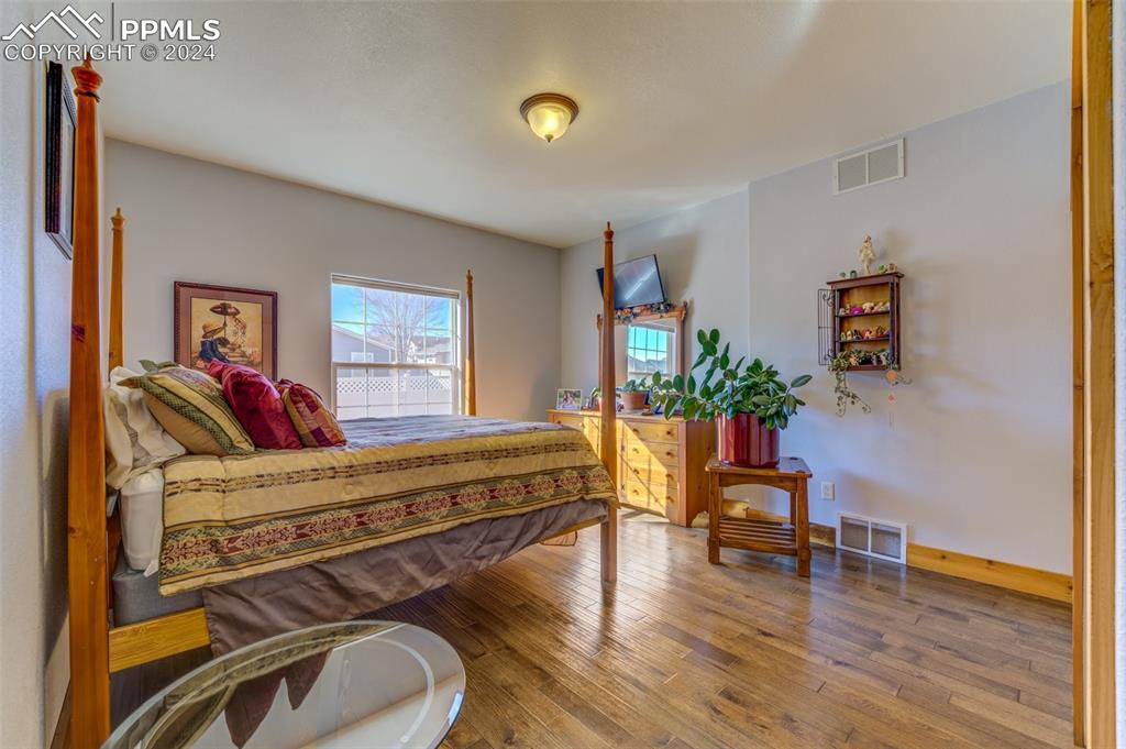 111 Rocchio Drive Florence, CO 81226 - Photo 26 of 50 a living room with furniture
