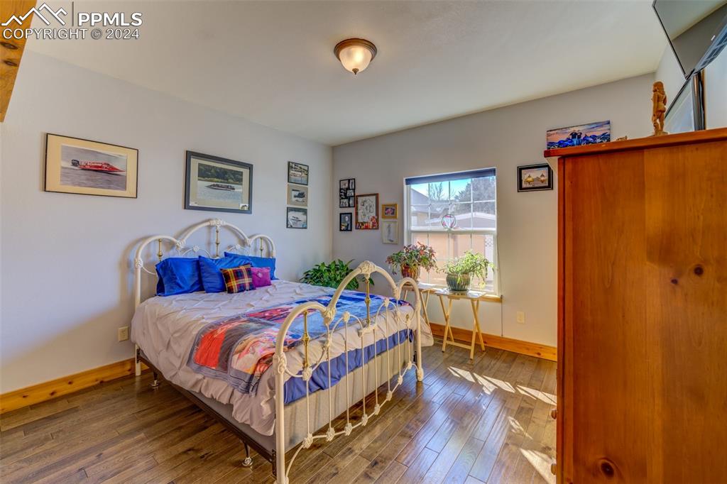 111 Rocchio Drive Florence, CO 81226 - Photo 29 of 50 a bedroom with a bed and a window