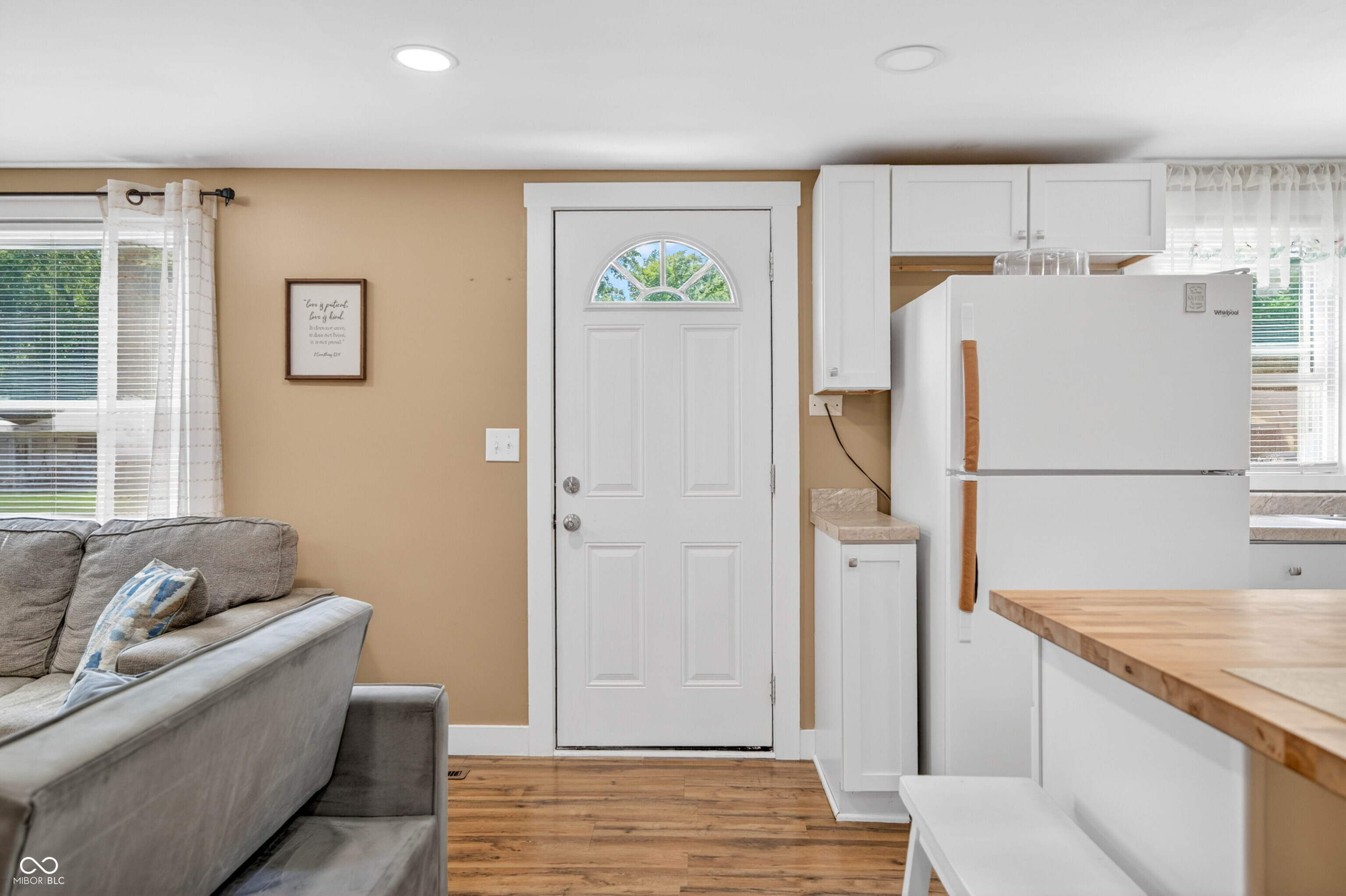 221 Della Road Columbus, IN 47203 - Photo 21 of 58