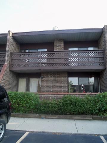 1802 Kenneth Circle, Unit 1802 Elgin, IL 60120 - Photo 1 of 10
