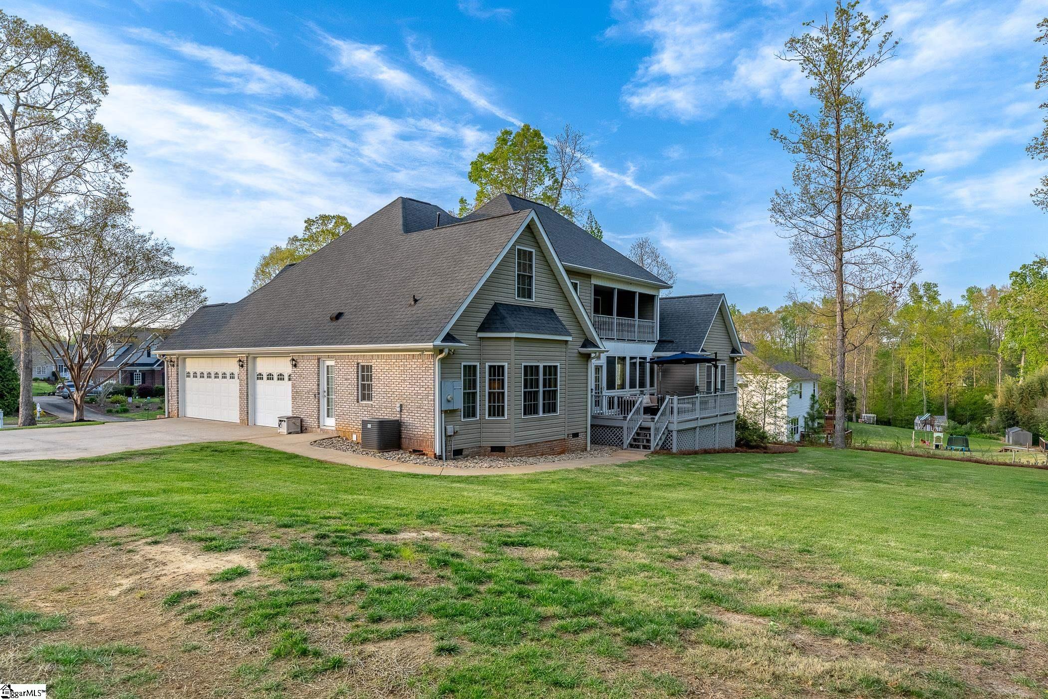 127 Warren Drive Easley, SC 29640 - Photo 5 of 49