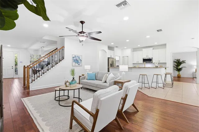 $600,000 | 7907 Hampton Lake Drive, Tampa, FL 33647