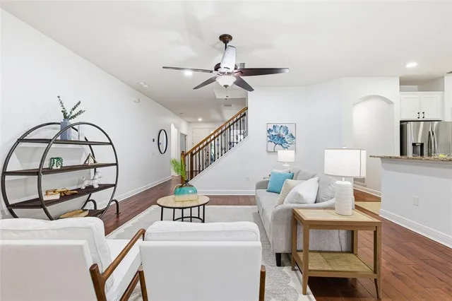 $600,000 | 7907 Hampton Lake Drive, Tampa, FL 33647