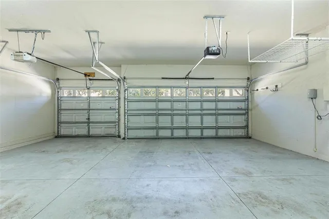 $600,000 | 7907 Hampton Lake Drive, Tampa, FL 33647