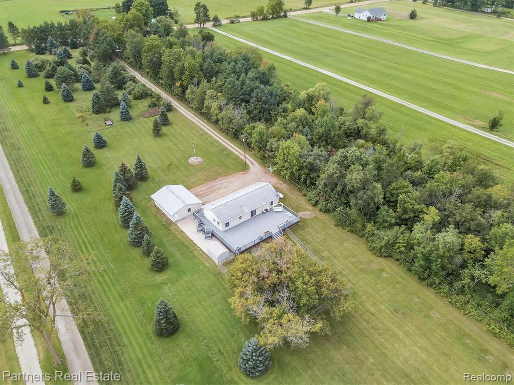 15477 South Duffield Road Byron, MI 48418 - Photo 24 of 36 Gallery Image 24