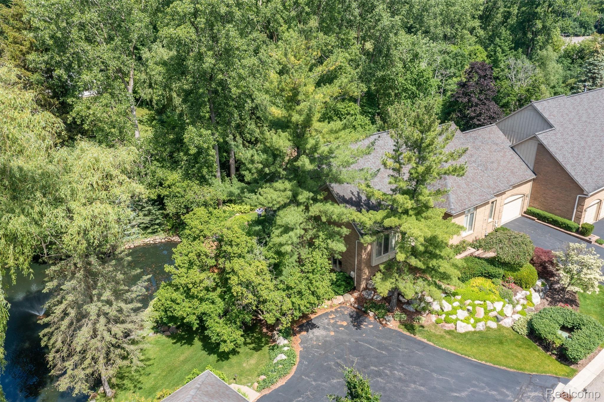 78 Vaughan-Ridge Road Bloomfield Hills, MI 48304 - Photo 39 of 41 Aerials-11.jpg