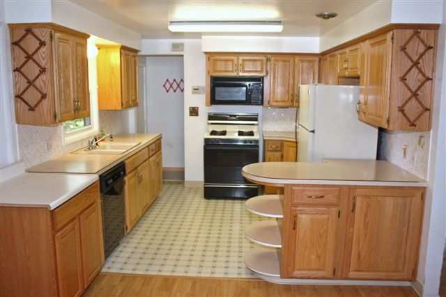 1004 North Fox Road Spokane Valley, WA 99206 - Photo 2 of 8 Gallery Image 2