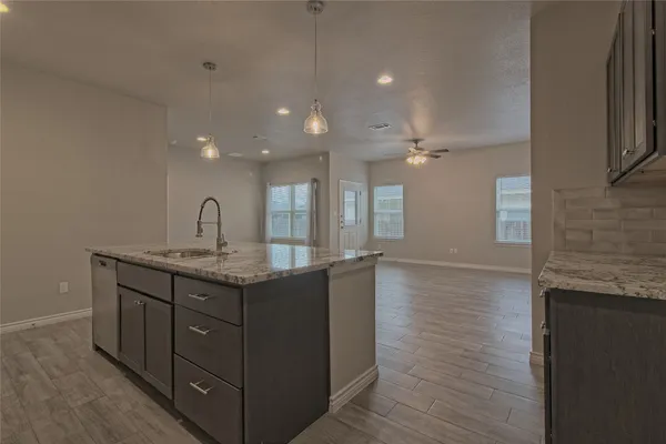 $1,575 | 473 Cr 306 Jarrell Tx 76537, Unit B, Jarrell, TX 76537