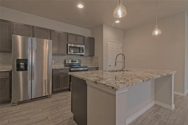 $1,575 | 473 Cr 306 Jarrell Tx 76537, Unit B, Jarrell, TX 76537