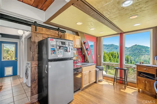 $440,000 | 29860 Highway 36, Bridgeville, CA 95526