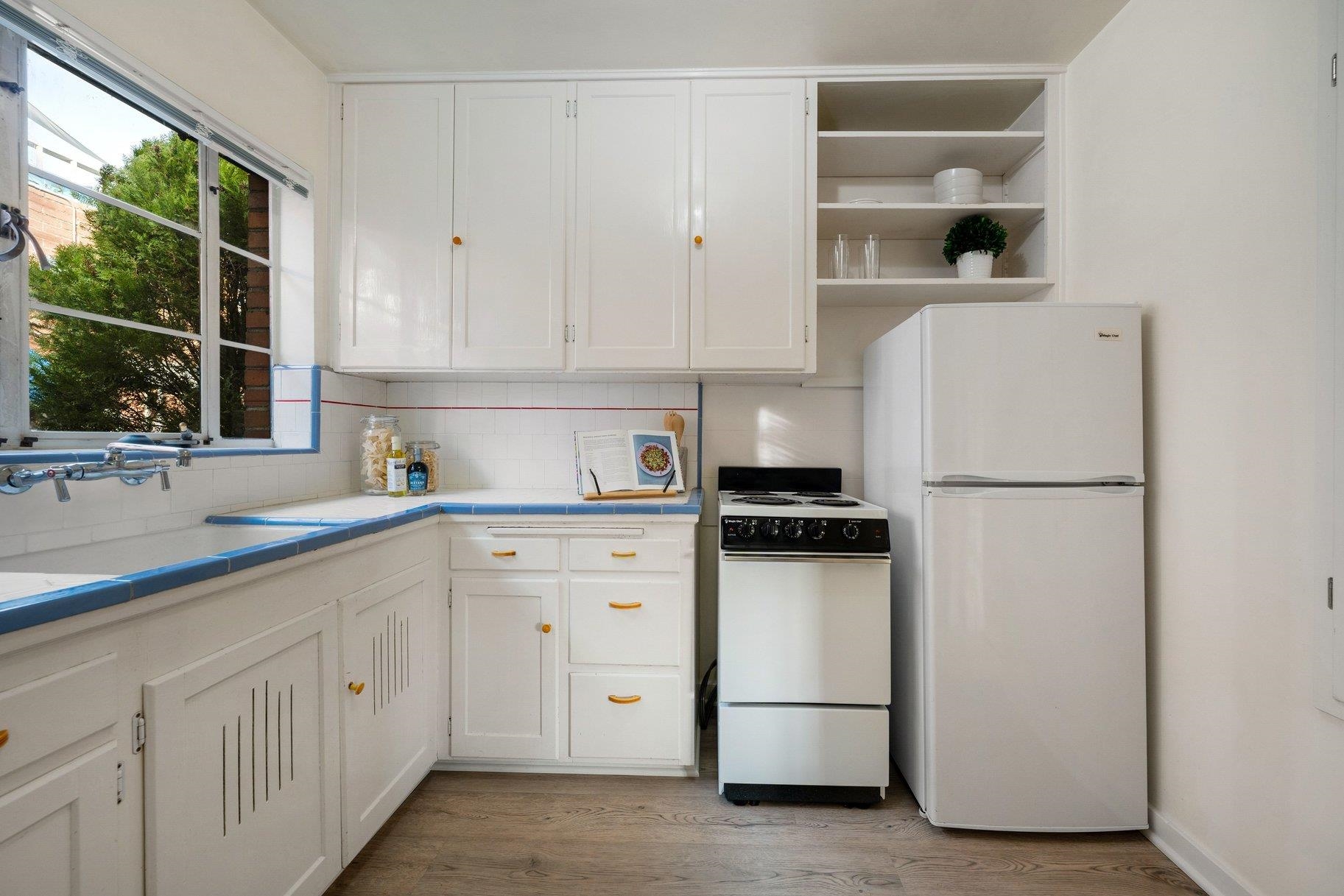 512 Humboldt Street Reno, NV 89509 - Photo 6 of 28 Gallery Image 6