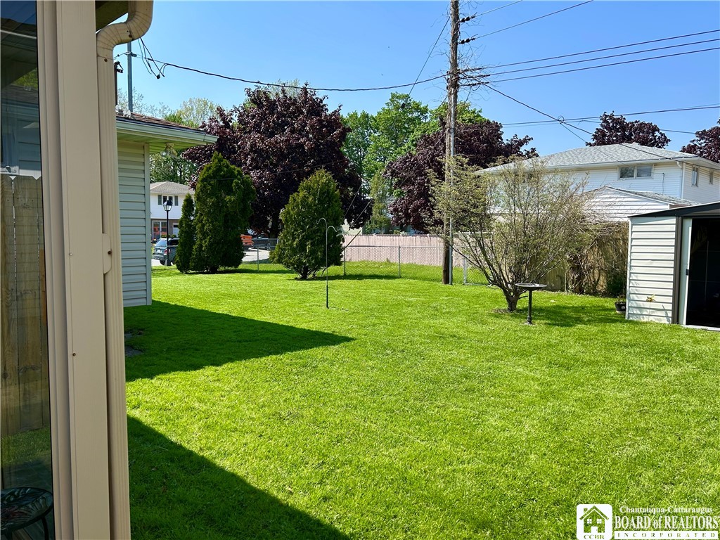 4 Oakwood Drive Cheektowaga, NY 14227 - Photo 28 of 33