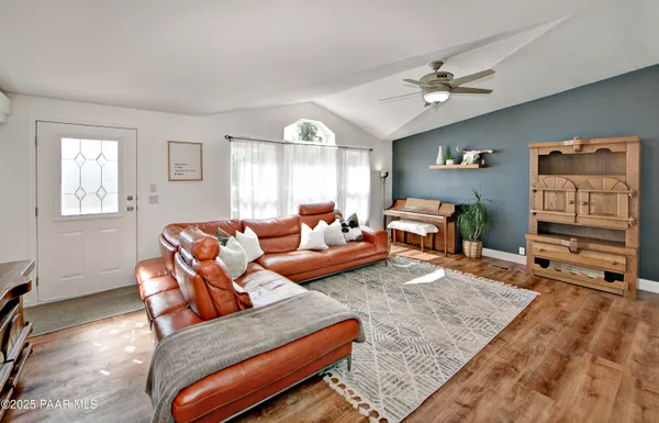 $950,000 | 10450 North Poquito Valley Road, Prescott Valley, AZ 86315