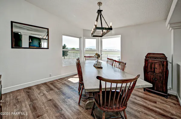 $950,000 | 10450 North Poquito Valley Road, Prescott Valley, AZ 86315