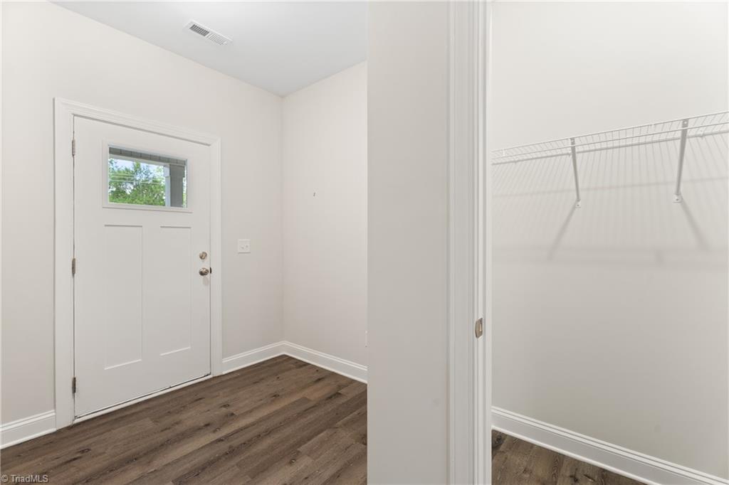 1548 South Peace Haven Road Clemmons, NC 27012 - Photo 6 of 37