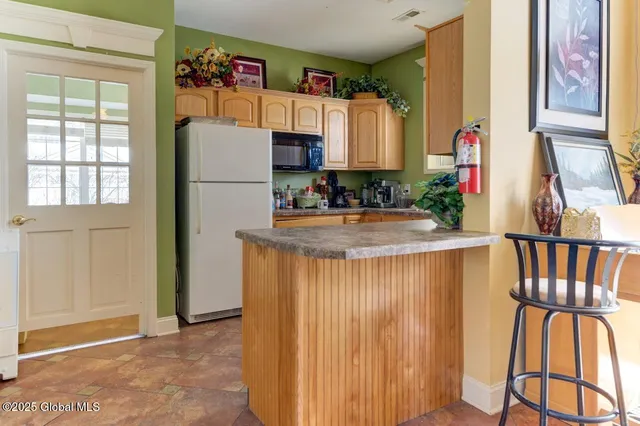 $2,200 | 55 Renaissance Lane, Unit 55, Wilton, NY 12831