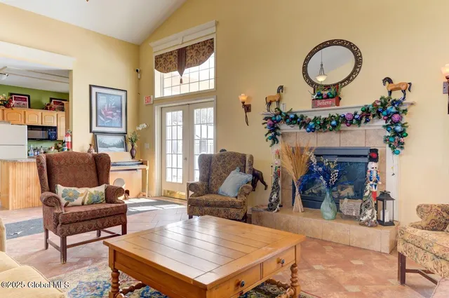 $2,200 | 55 Renaissance Lane, Unit 55, Wilton, NY 12831