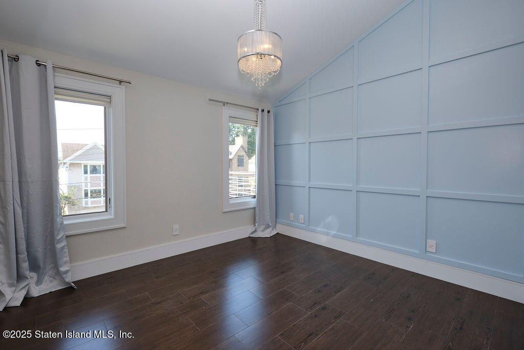 185 Radcliff Road Staten Island, NY 10305 - Photo 23 of 46 DSCF5665
