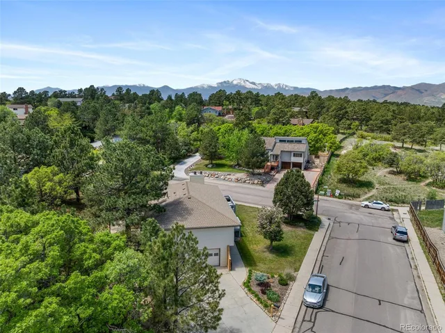 $525,000 | 6170 Castlewood Lane, Colorado Springs, CO 80918