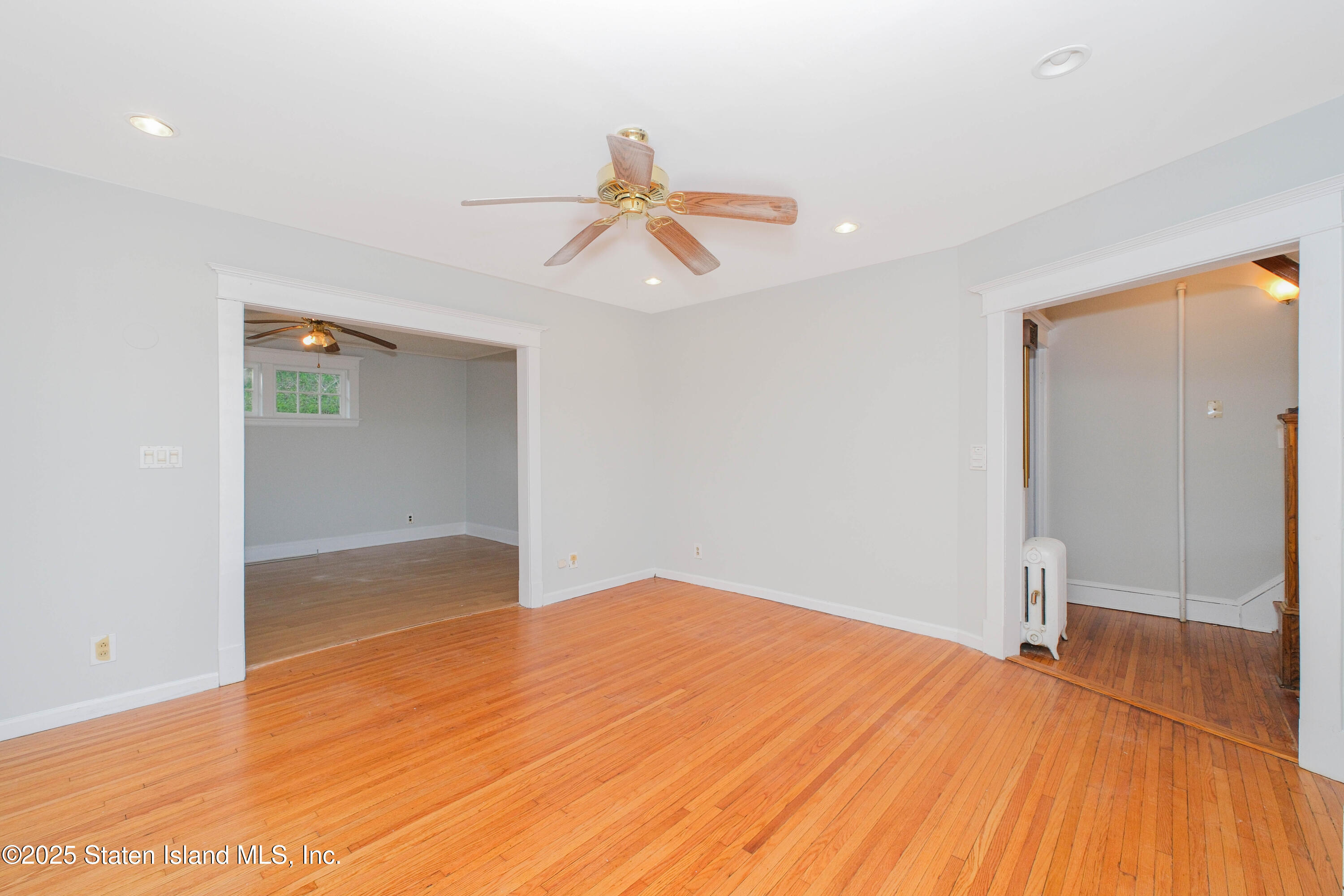 2341 Richmond Road Staten Island, NY 10306 - Photo 9 of 30 DSCF8906