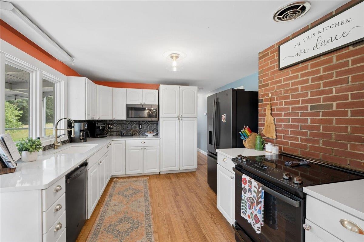 23 Woodwells Garrison Road Hopkinton, NH 03229 - Photo 12 of 45 Gallery Image 12