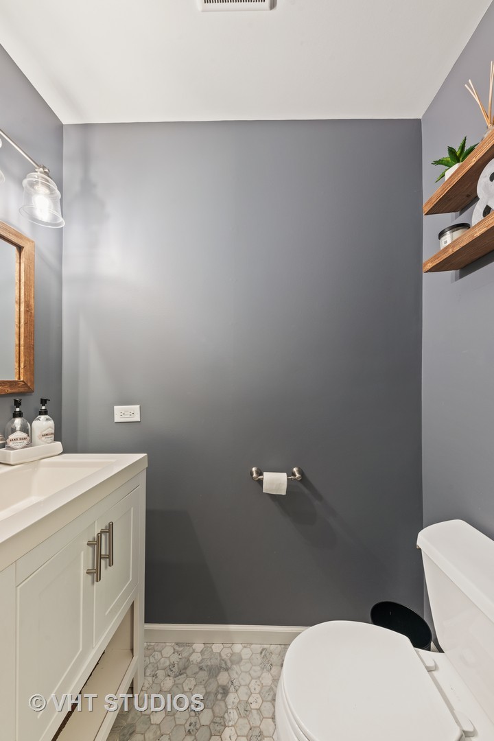 146 Stonegate Road Buffalo Grove, IL 60089 - Photo 17 of 19