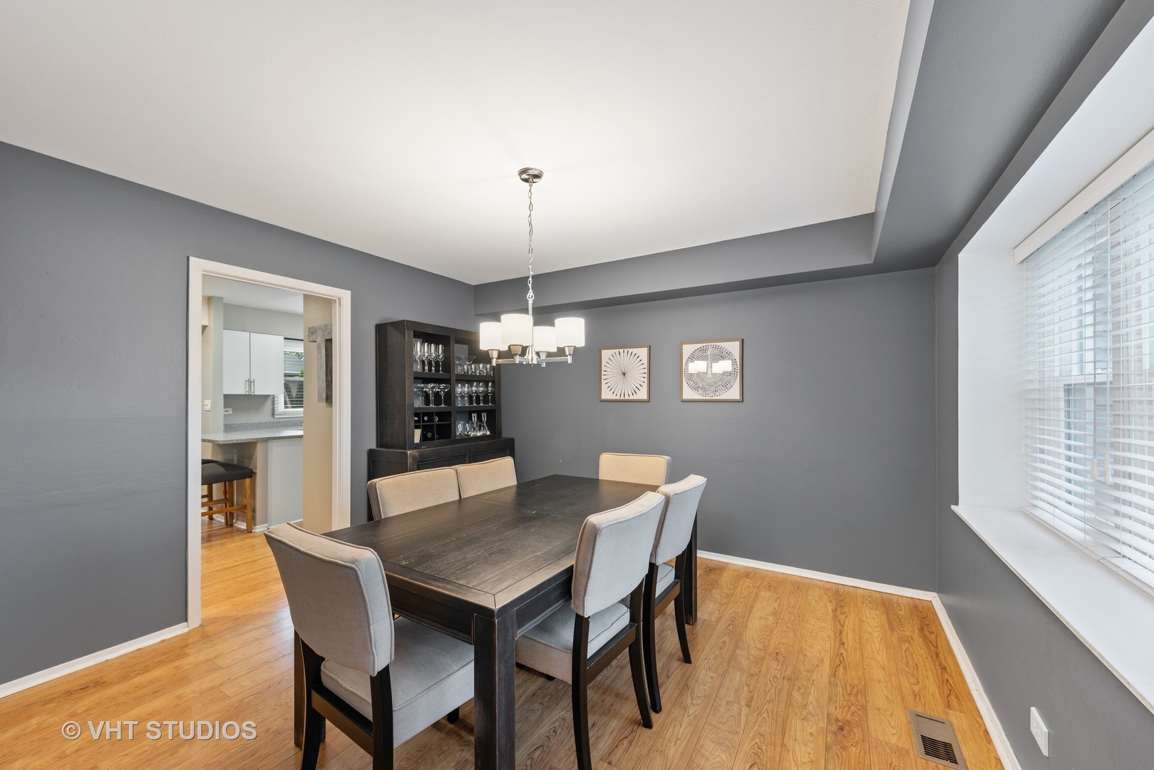 146 Stonegate Road Buffalo Grove, IL 60089 - Photo 7 of 19