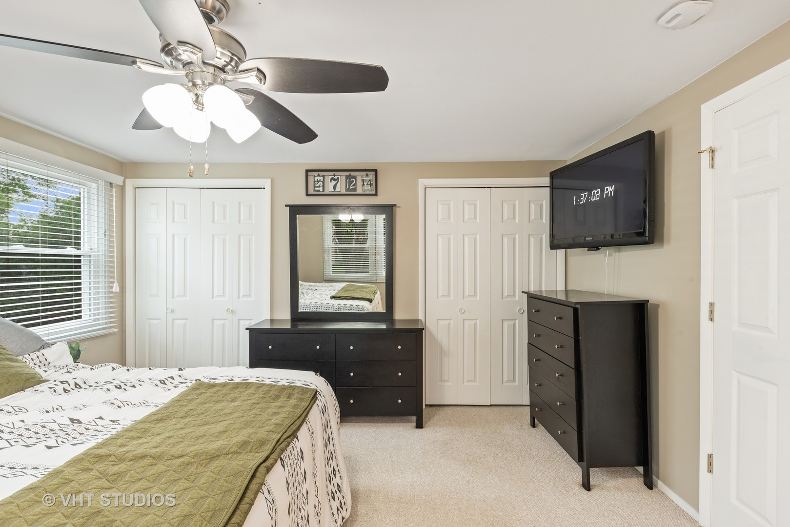146 Stonegate Road Buffalo Grove, IL 60089 - Photo 10 of 19