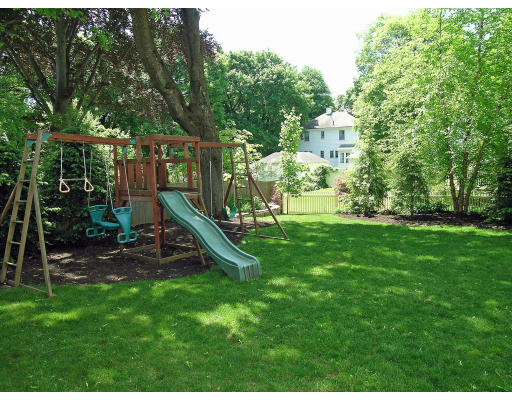 7 Seneca Road Winchester, MA 01890 - Photo 25 of 28 Gallery Image 25