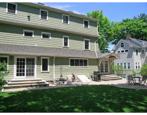 7 Seneca Road Winchester, MA 01890 - Photo 26 of 28 Gallery Image 26