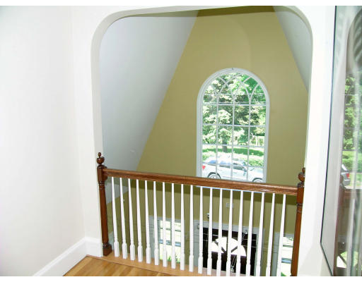 7 Seneca Road Winchester, MA 01890 - Photo 9 of 28 Gallery Image 9